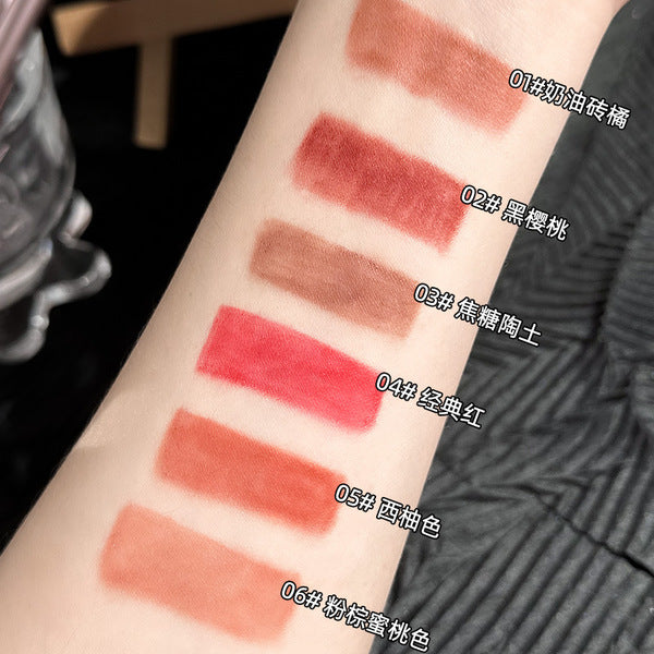 MKING PRETTY carved lip liner